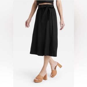 Elegant Black Midi Skirt